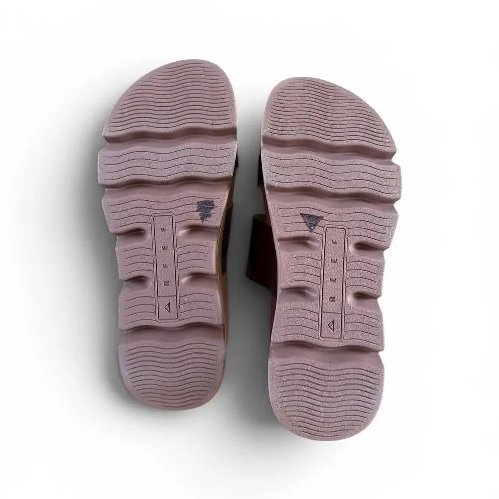 NWOB Reef Vista Luxe Siaa Countered Comfort Sandals Brown Platform Size 9